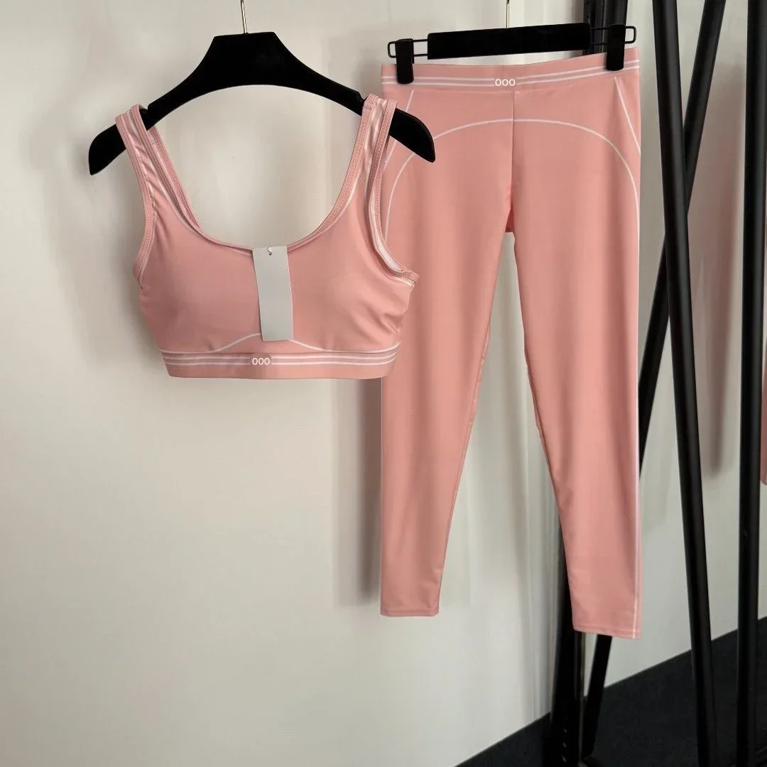 Tanktop und Hose Zweiteiliges  – Yoga Fitness Stretching Bewertung und Preis
